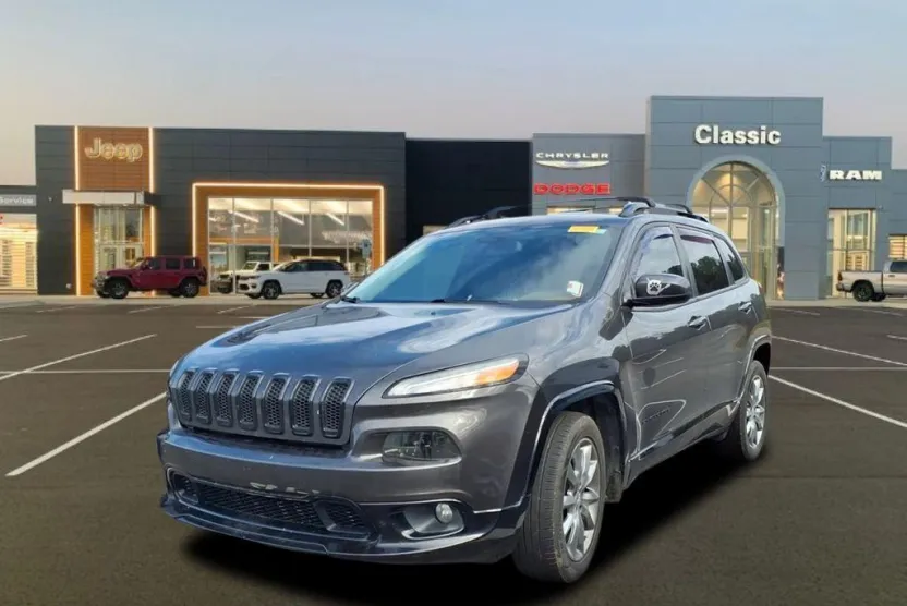 2018 Jeep Cherokee Latitude photo 1