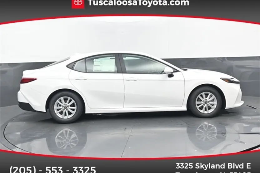 2026 Toyota Camry LE photo 1