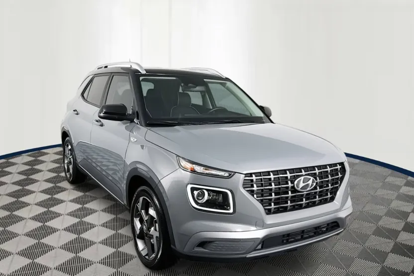 2023 Hyundai Venue Limited photo 1