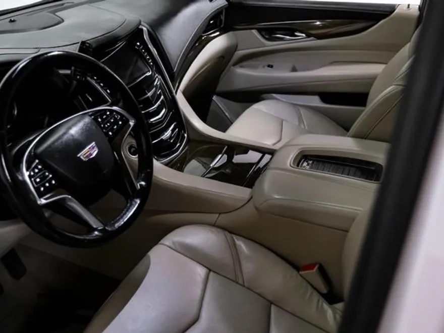 2019 Cadillac Escalade ESV Luxury photo 34