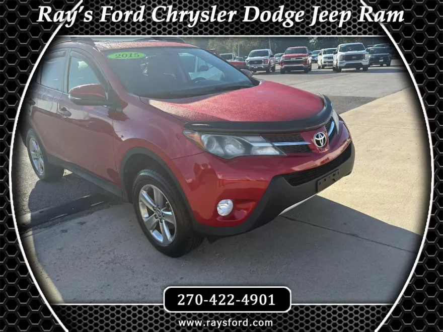 2015 Toyota RAV4 XLE photo 1