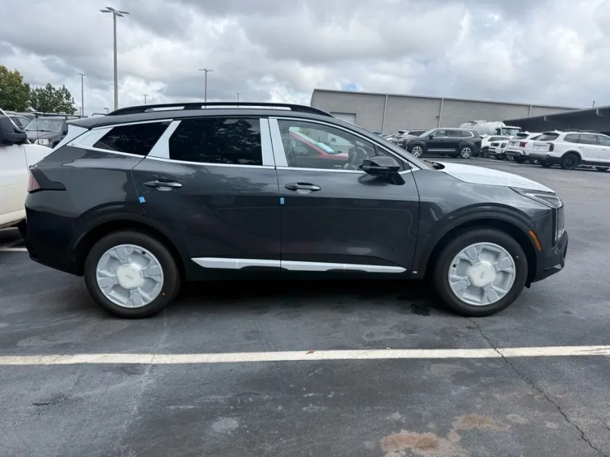 2026 Kia Sportage Hybrid EX photo 1