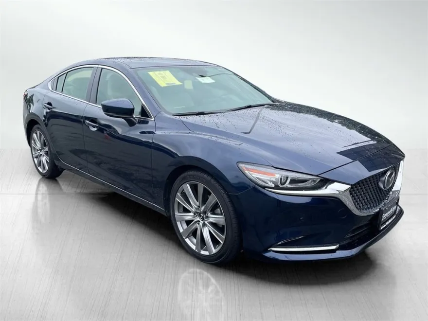 2018 Mazda Mazda6 Signature photo 1