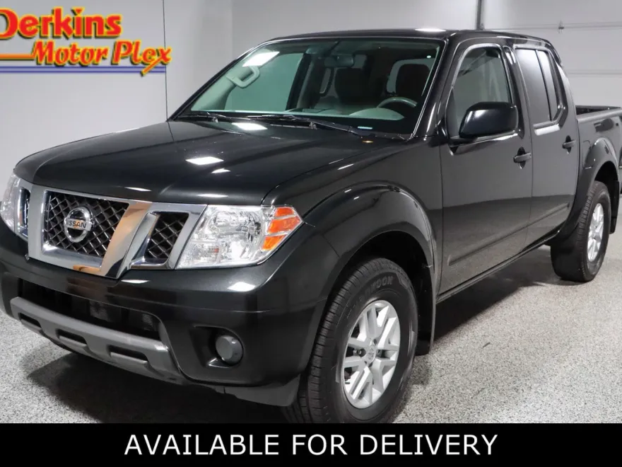 2021 Nissan Frontier Crew Cab photo 1