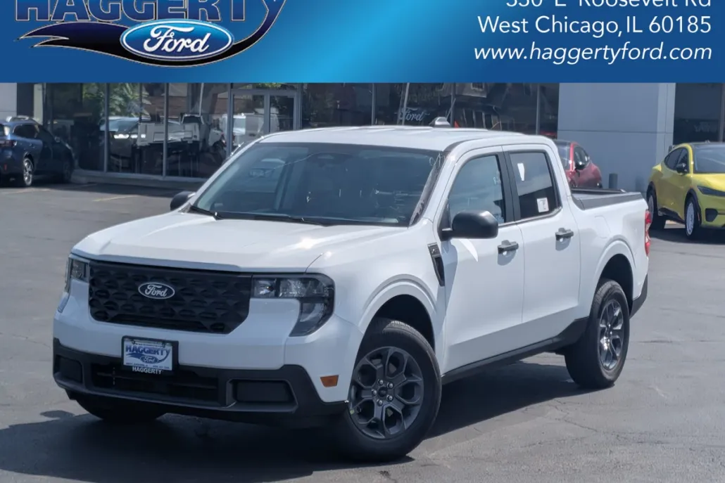 2025 Ford Maverick XLT photo 1