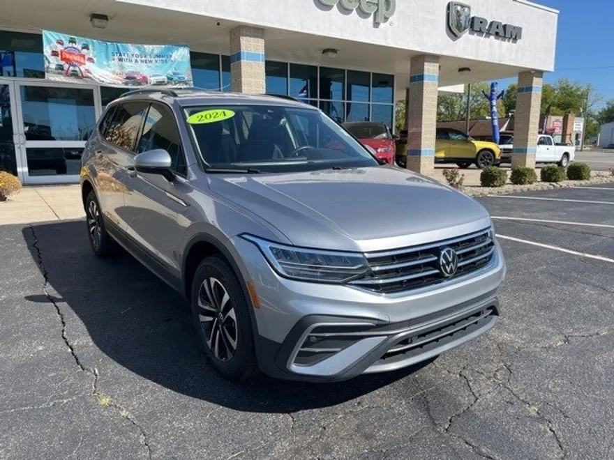 2024 Volkswagen Tiguan S photo 1