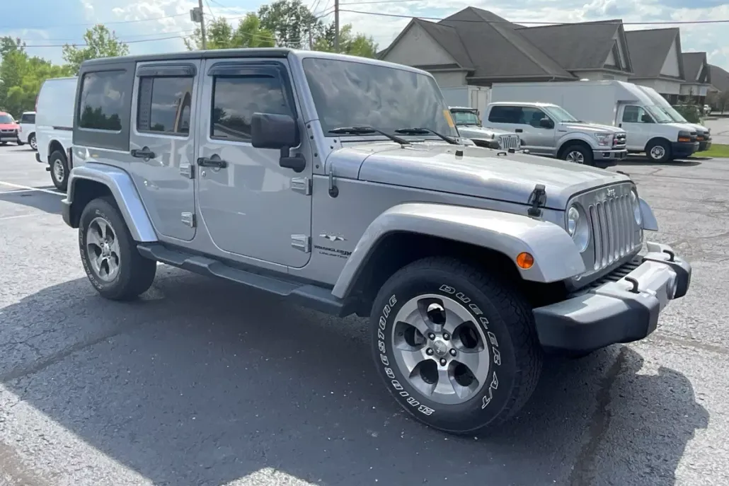 2018 Jeep Wrangler Unlimited Sahara photo 1