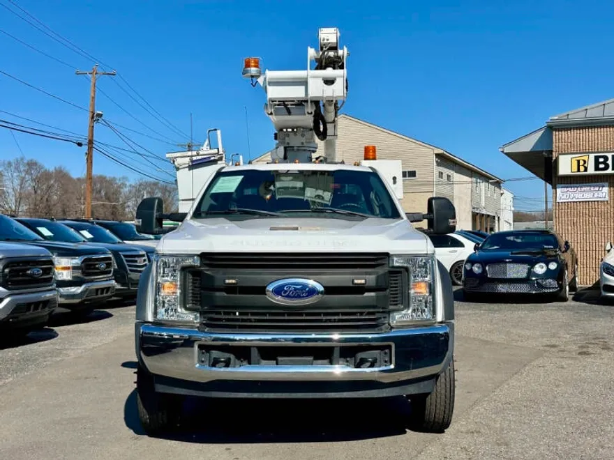 2019 Ford F-550 photo 1