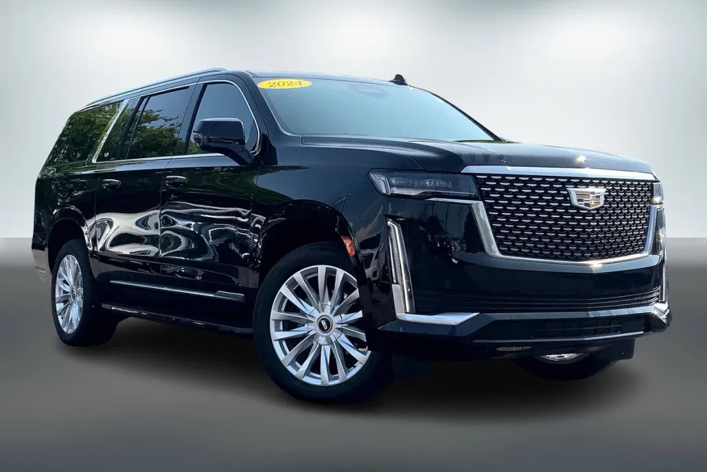 2024 Cadillac Escalade ESV Luxury photo 1