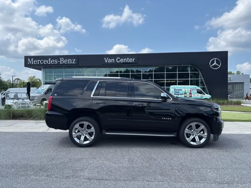 2019 Chevrolet Tahoe Premier photo 1
