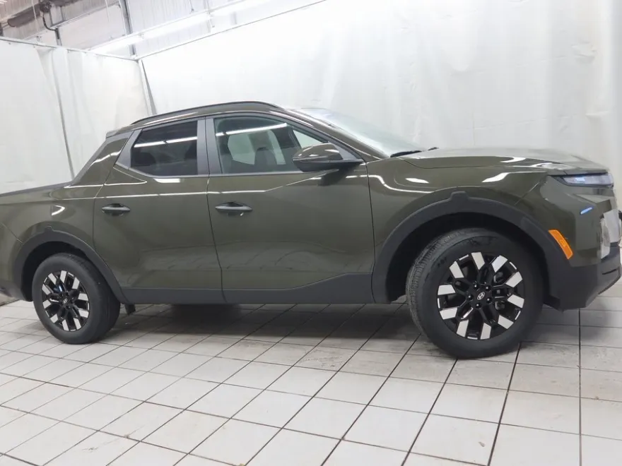 2025 Hyundai Santa Cruz SEL photo 1
