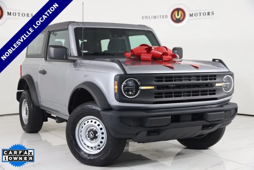 2022 Ford Bronco Base photo 1