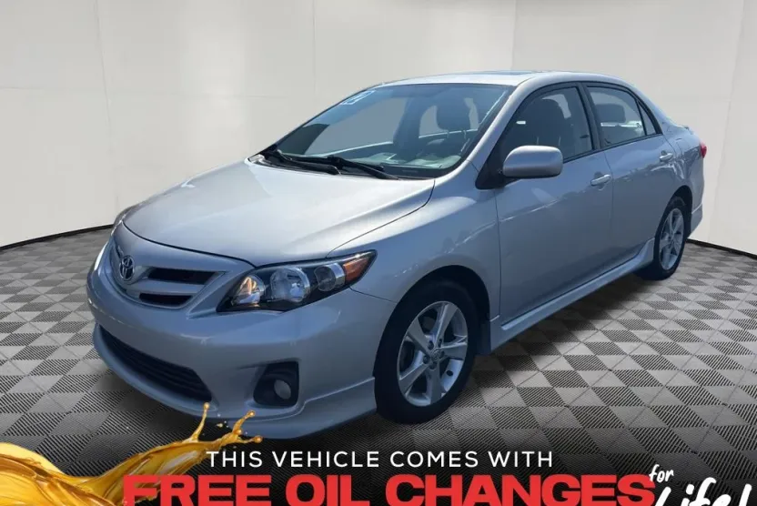 2012 Toyota Corolla S photo 1