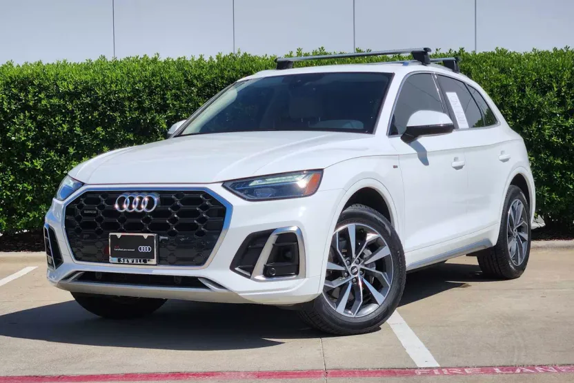 2022 Audi Q5 S line Premium photo 1