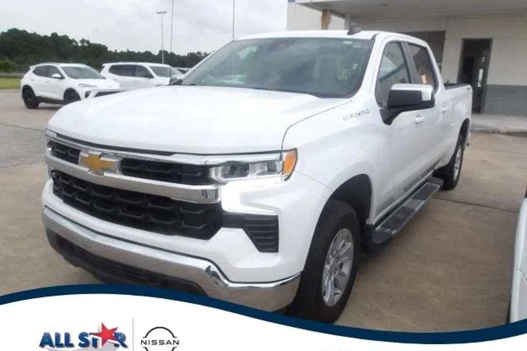 2023 Chevrolet Silverado 1500 LT photo 1