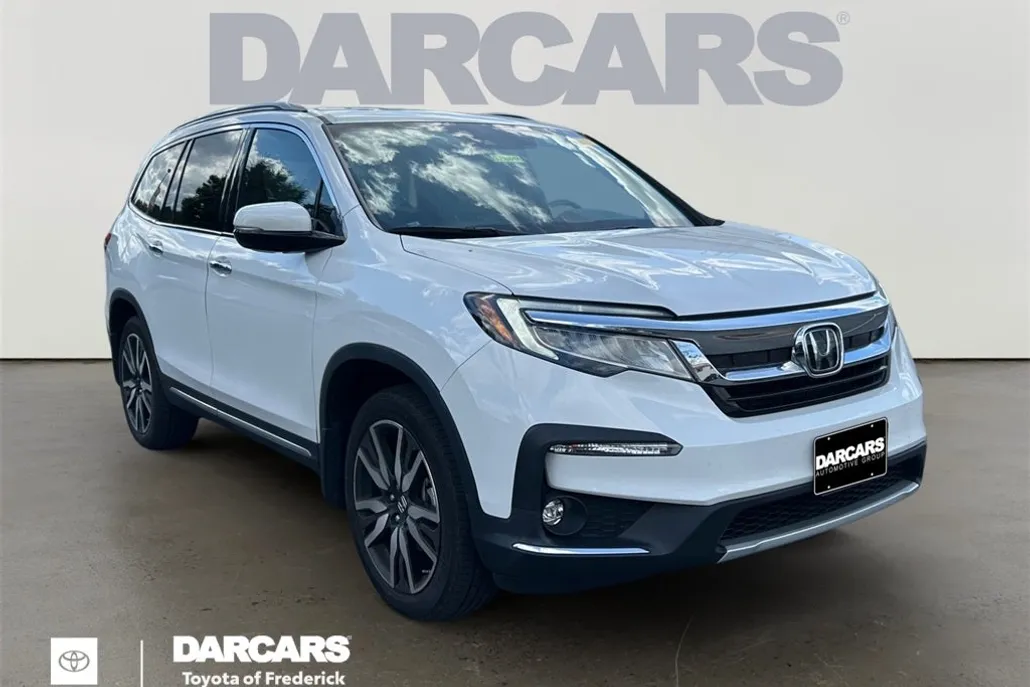 2022 Honda Pilot Touring photo 1