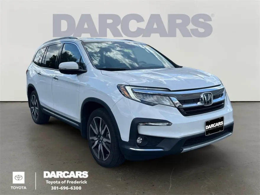 2022 Honda Pilot Touring photo 1