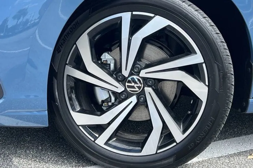 2025 Volkswagen Jetta 1.5T SEL photo 1
