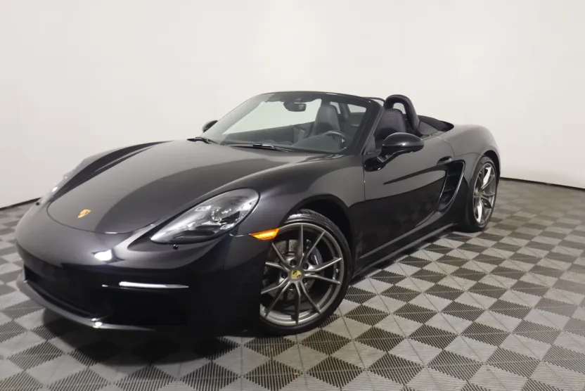 2022 Porsche Boxster photo 1