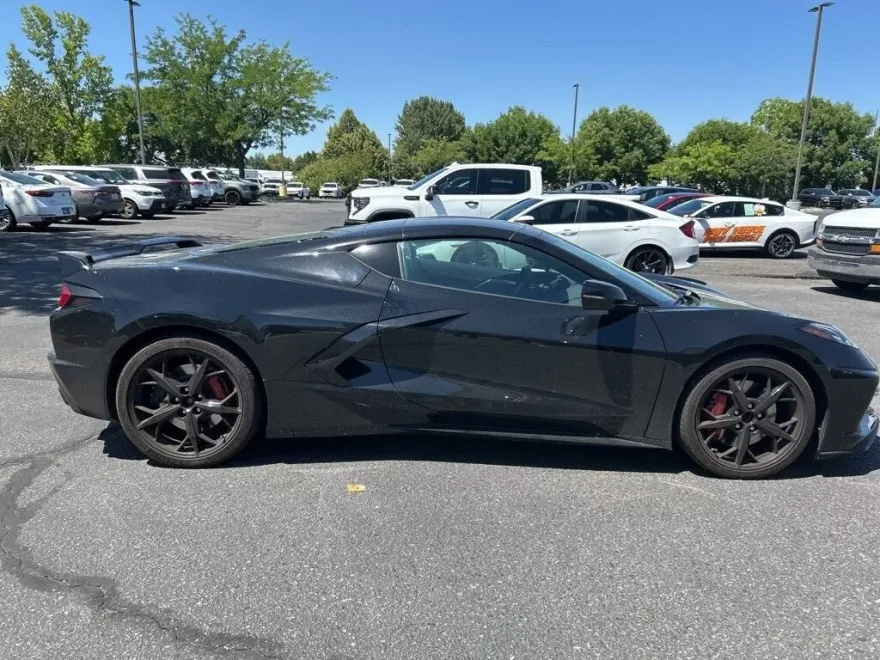 2023 Chevrolet Corvette Stingray 2LT photo 1