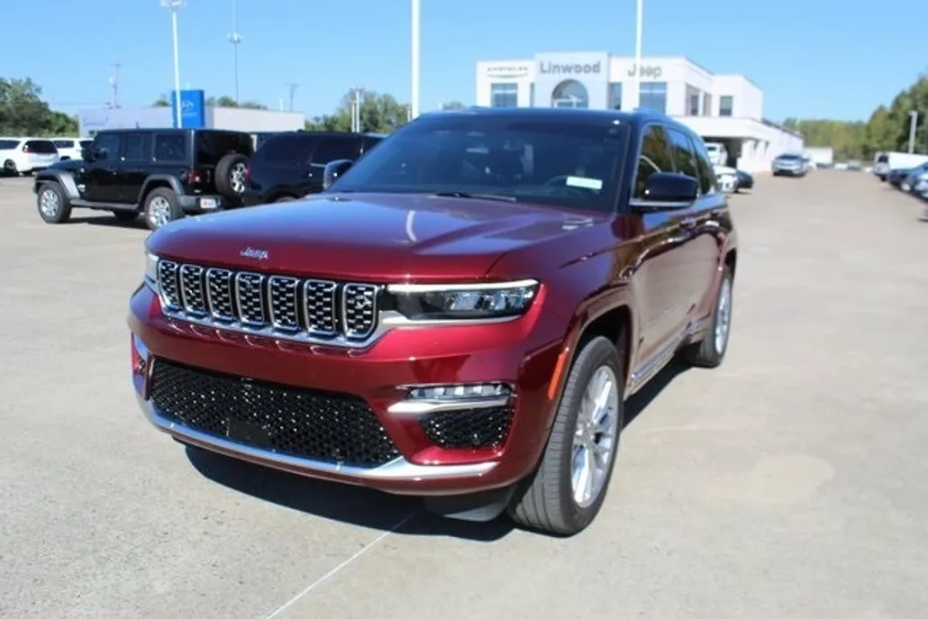 2024 Jeep Grand Cherokee Summit photo 1