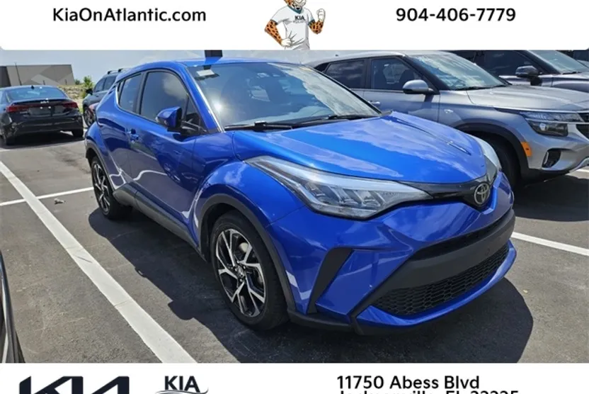 2022 Toyota C-HR Limited photo 1