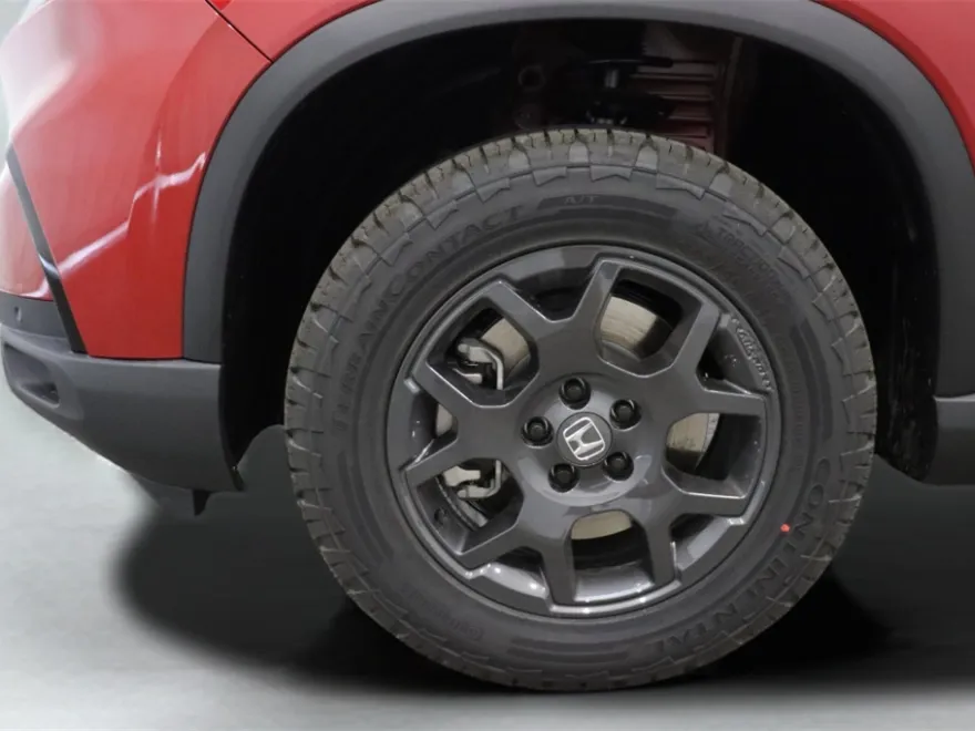 2025 Honda Pilot TrailSport photo 1