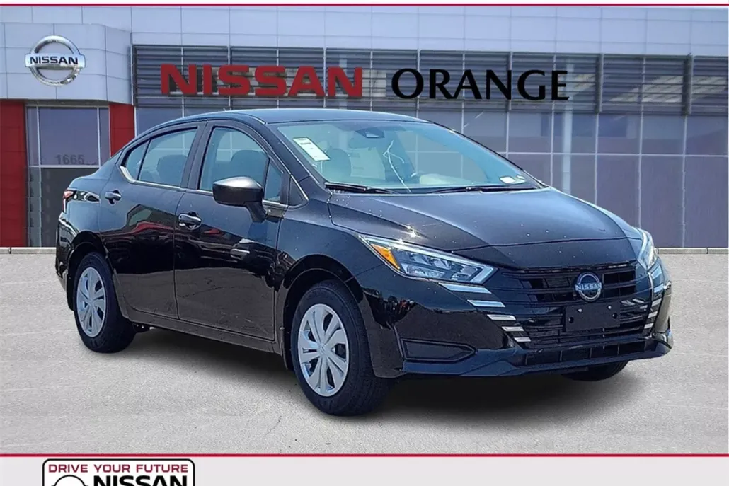 2025 Nissan Versa S photo 1