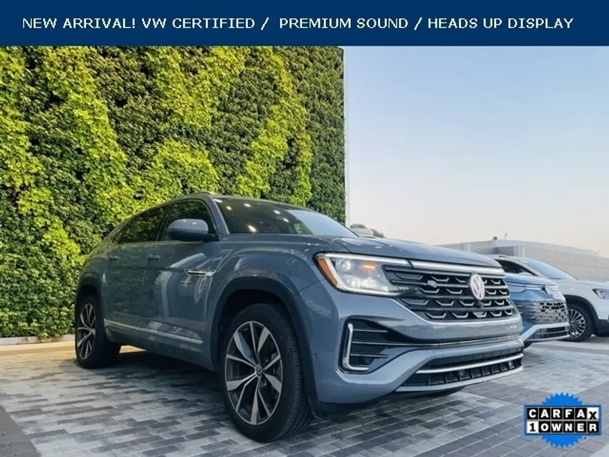 2024 Volkswagen Atlas Cross Sport SEL Premium R-Line photo 1