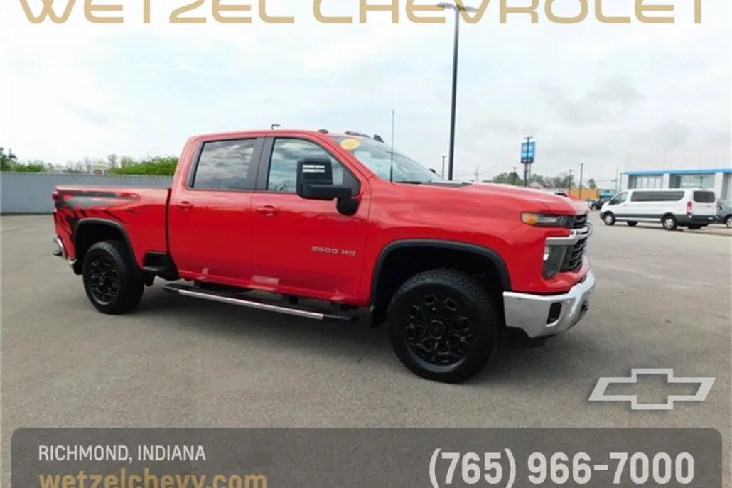 2025 Chevrolet Silverado 2500HD LT photo 1