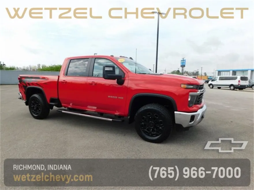 2025 Chevrolet Silverado 2500HD LT photo 1