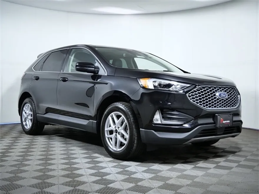 2023 Ford Edge SEL photo 1