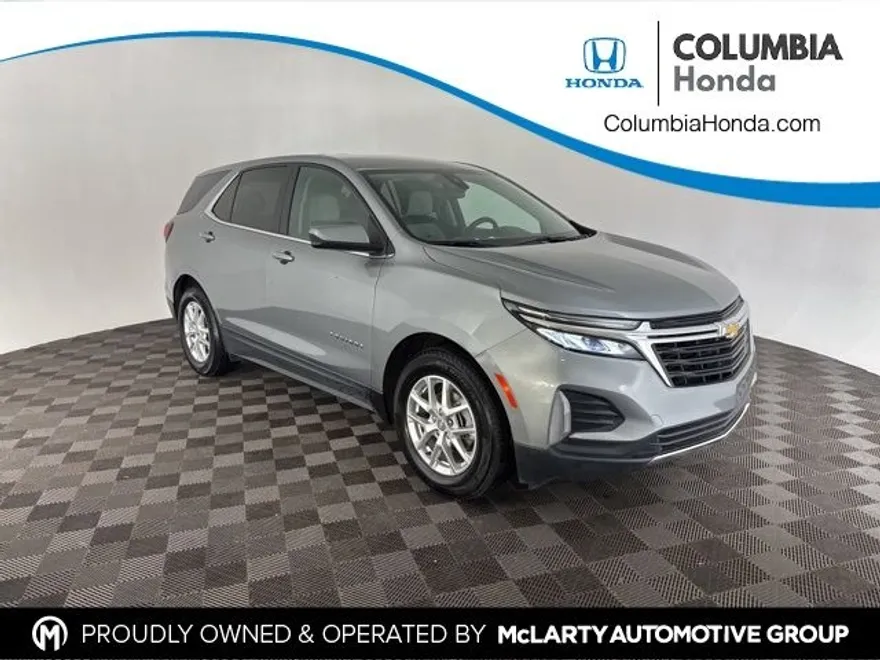 2023 Chevrolet Equinox LT photo 1