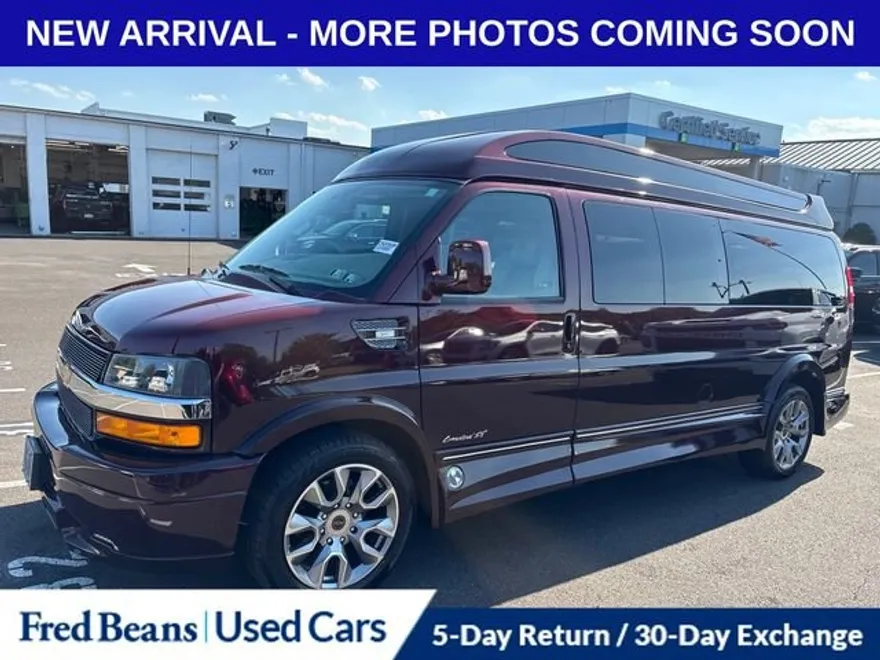 2022 Chevrolet Express Cargo 2500 Van photo 1