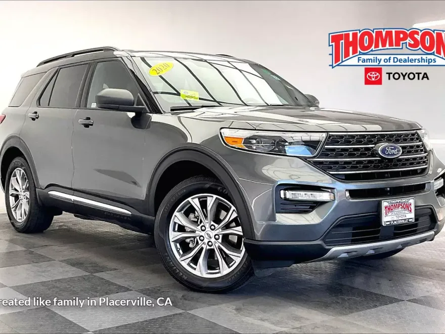 2020 Ford Explorer XLT photo 1