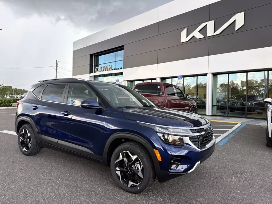2026 Kia Seltos EX photo 1