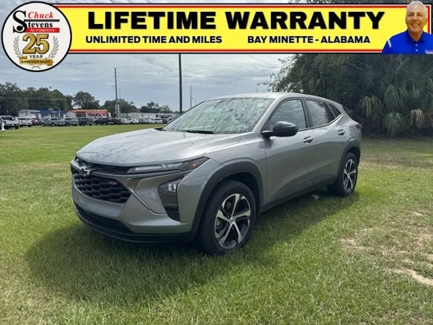 2025 Chevrolet Trax photo 1