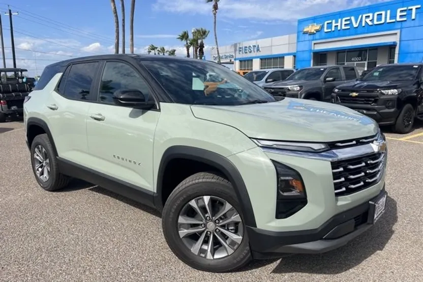 2026 Chevrolet Equinox ACTIV photo 1