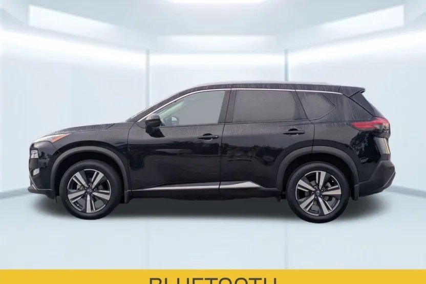 2023 Nissan Rogue SL photo 1