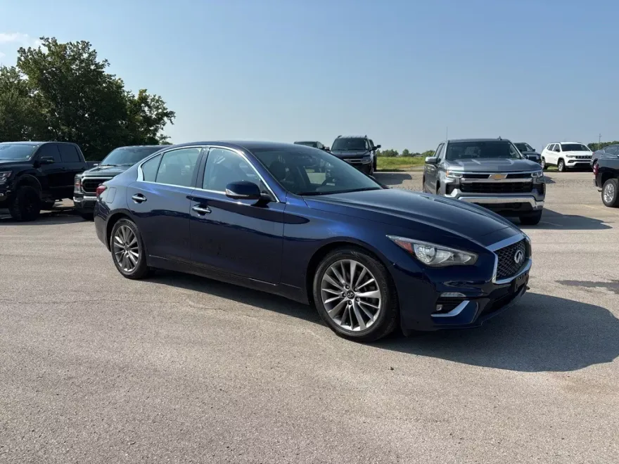 2022 Infiniti Q50 LUXE photo 1