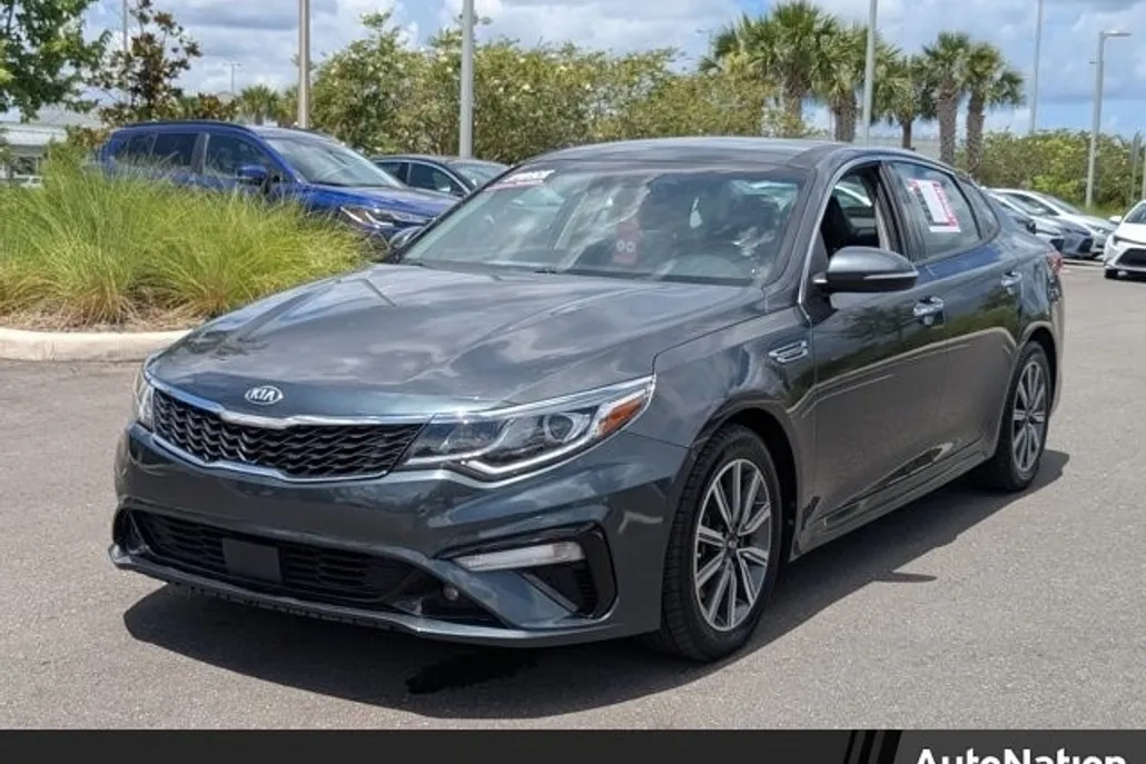 2020 Kia Optima EX Premium photo 1