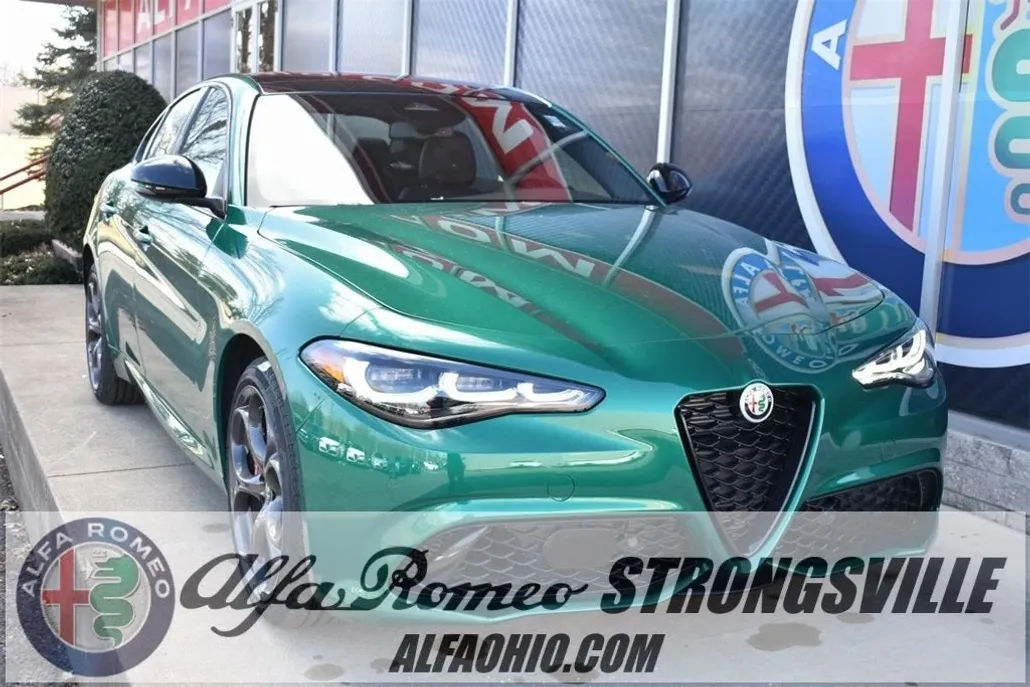 2025 Alfa Romeo Giulia SPRINT photo 1