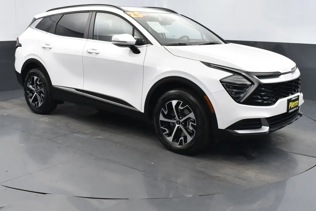 2025 Kia Sportage EX photo 1