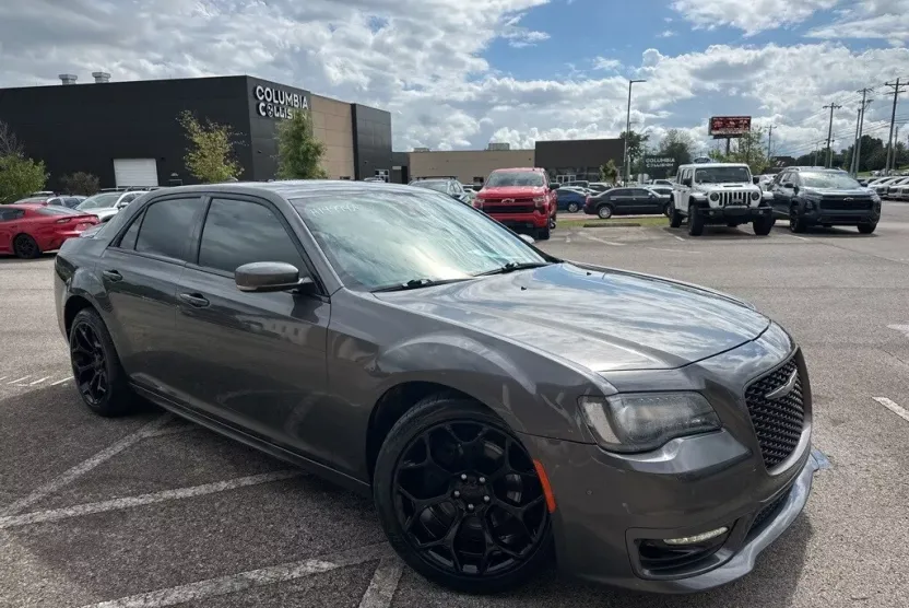 2020 Chrysler 300 S photo 1