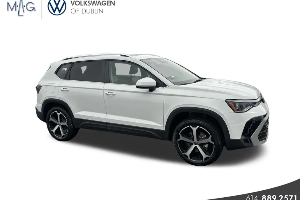 2025 Volkswagen Taos SEL photo 1