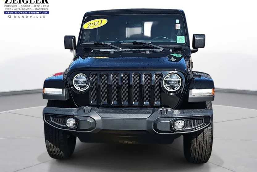 2021 Jeep Wrangler Unlimited Sahara Altitude photo 1