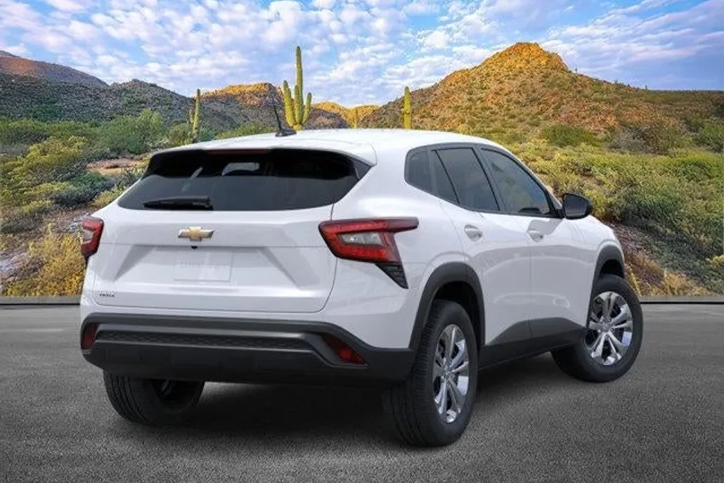 2026 Chevrolet Trax LS photo 1