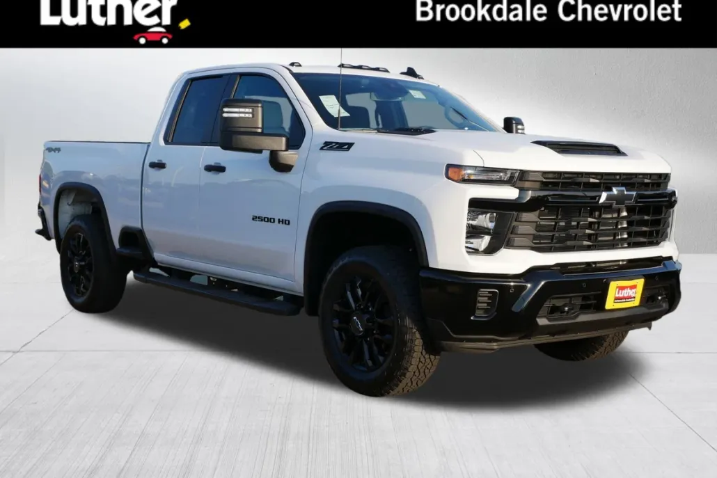 2025 Chevrolet Silverado 2500HD Custom photo 1