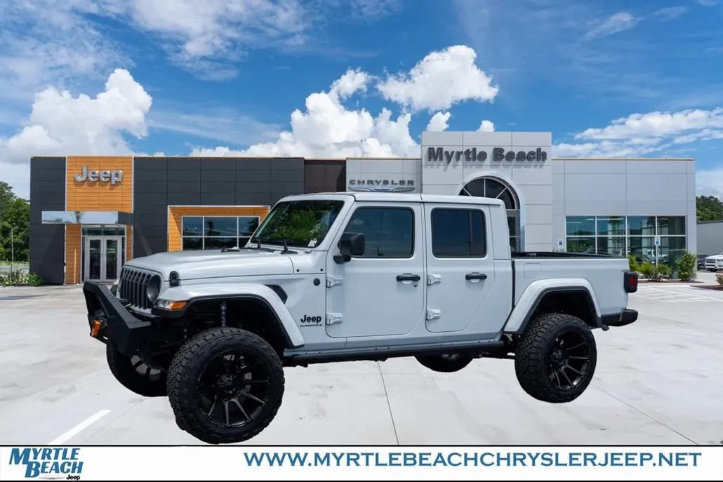 2025 Jeep Gladiator photo 1