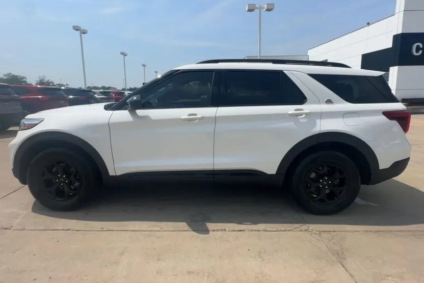 2022 Ford Explorer Timberline photo 1